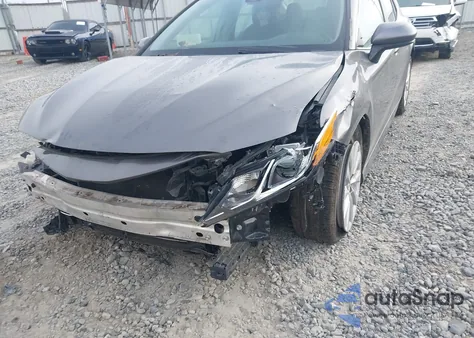 2018 Toyota Camry Le from USA, damaged, VIN 4T1B11HK5JU075851